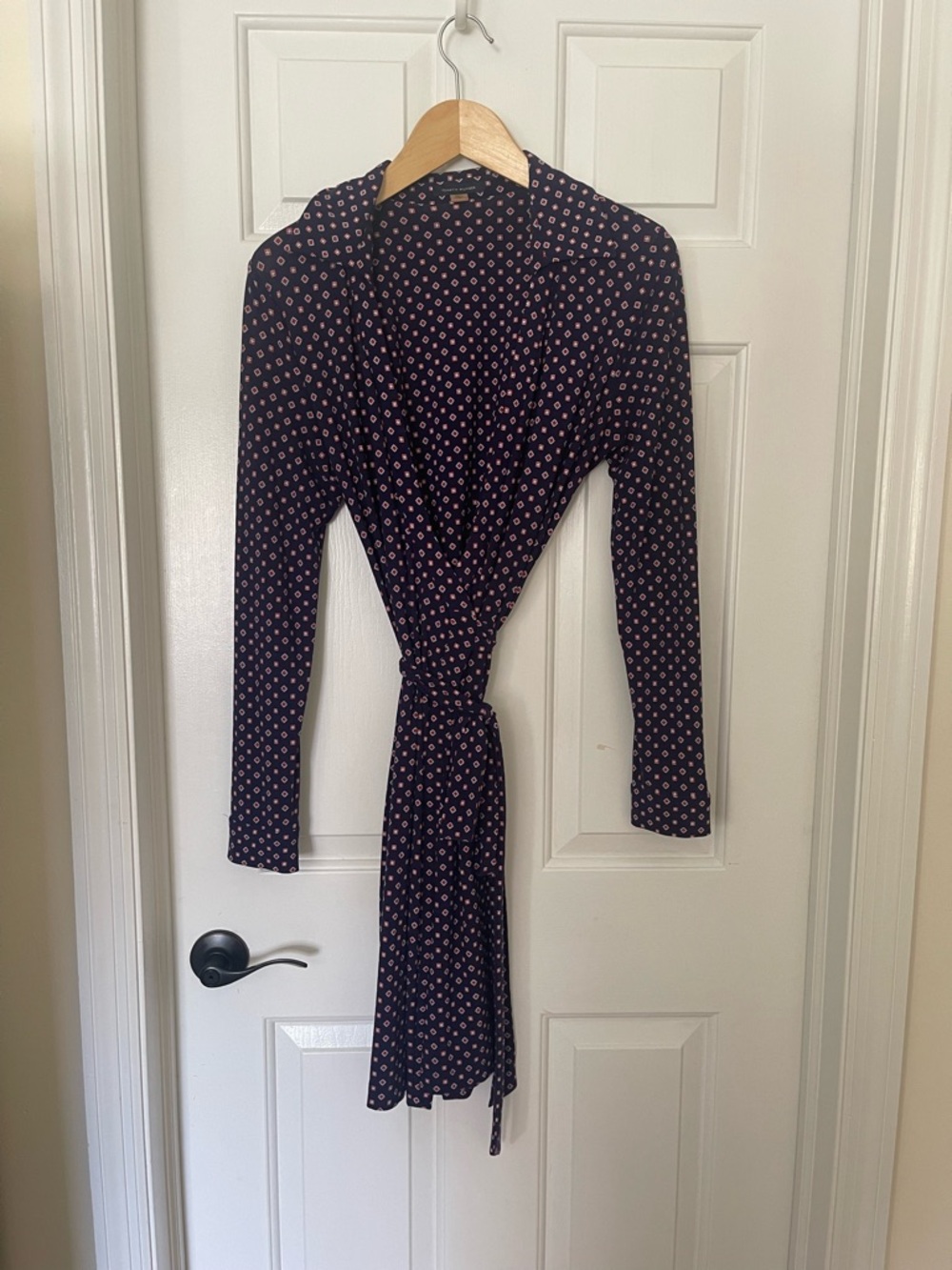 Tommy Hilfiger Wrap Dress Size 10 Navy Red Print Classic Flattering